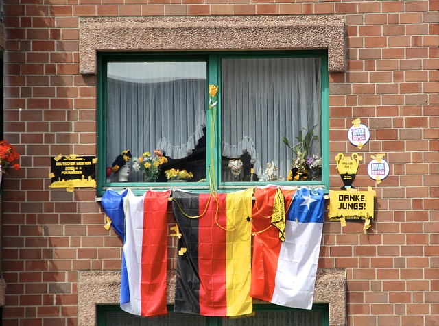 特別是與賈 特別是與賈