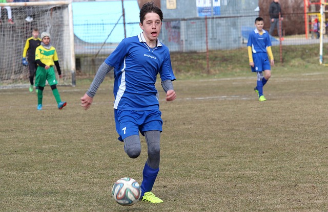 外交部：贸易战关税战没有赢家.